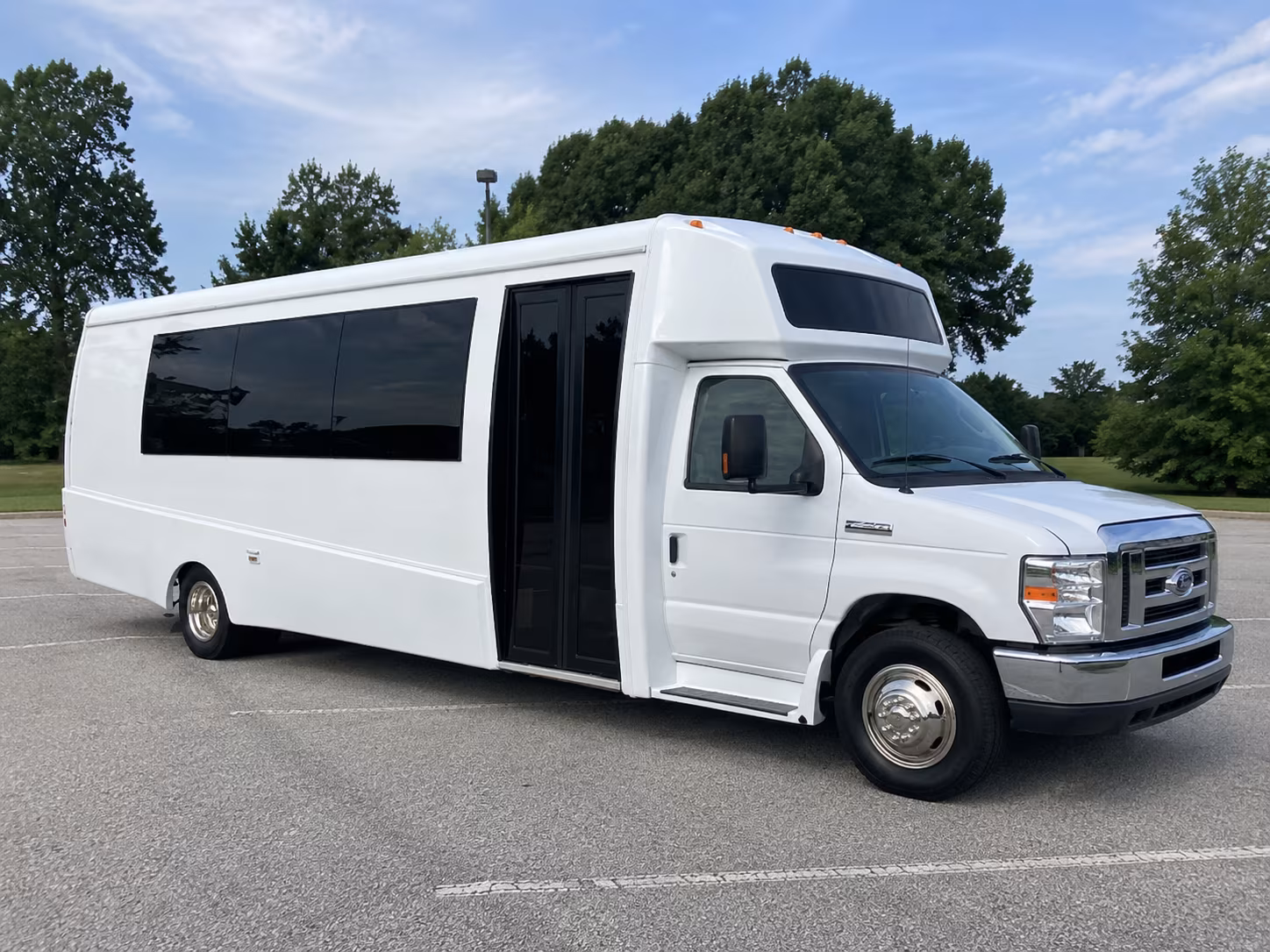bradenton 18 passenger party bus