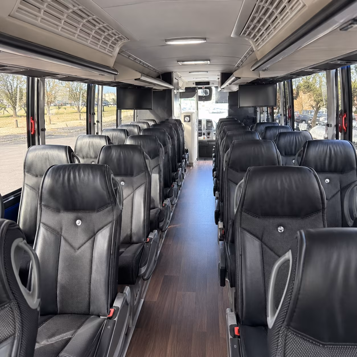 brandon timely charter buses for brandon private events