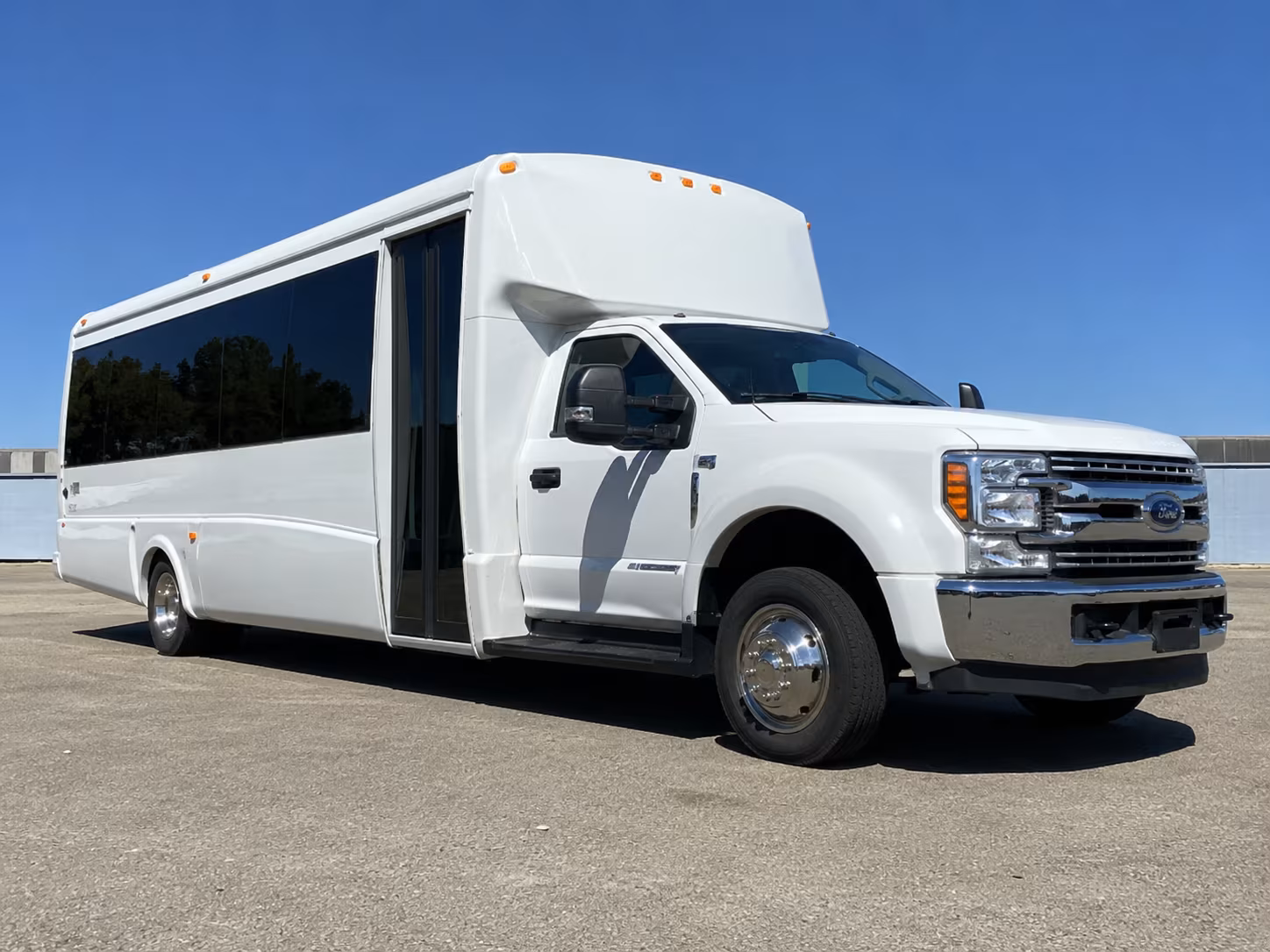 lakewood ranch charter bus rentals for church groups across lakewood ranch