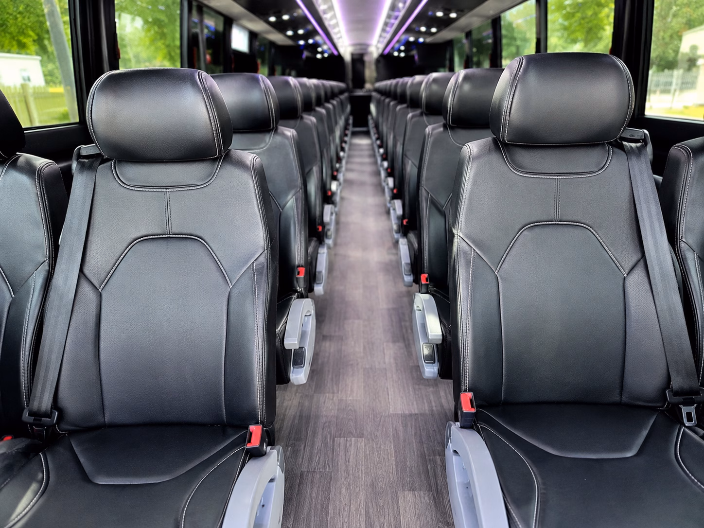 largo set up employee shuttles for largo businesses