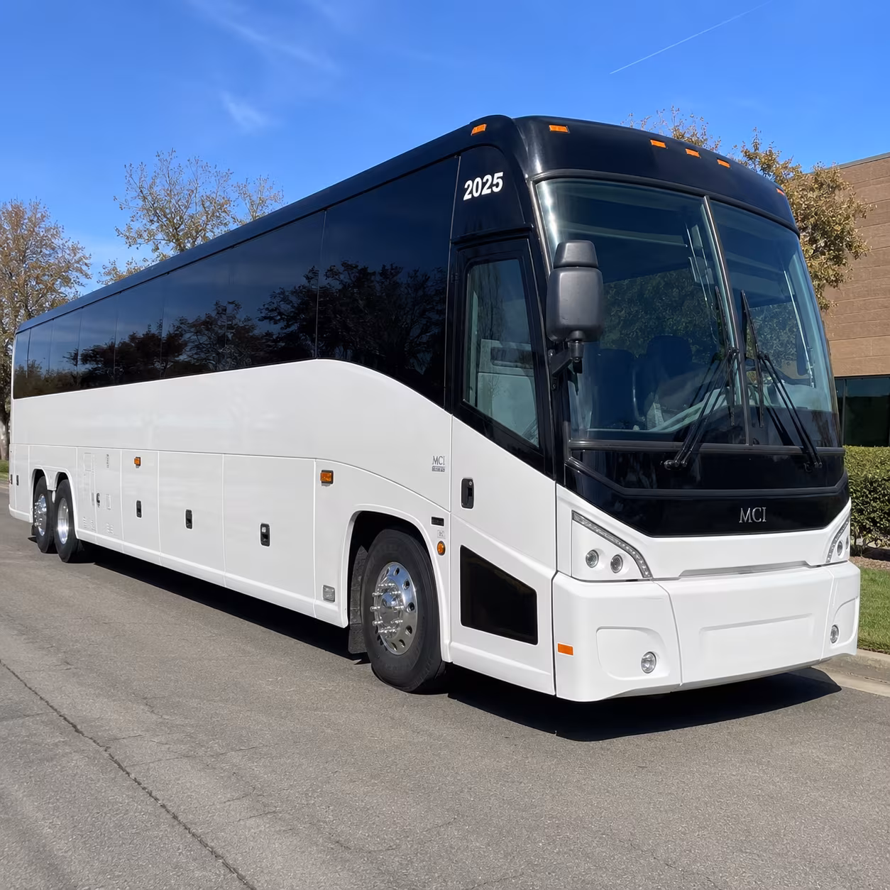sarasota game day charter bus rentals for sarasota teams and fan groups