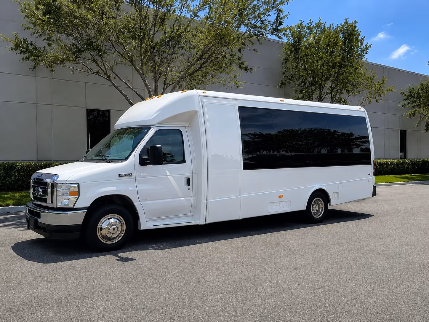 the whole grapefruit league is within reach when you rent a bus from bradenton