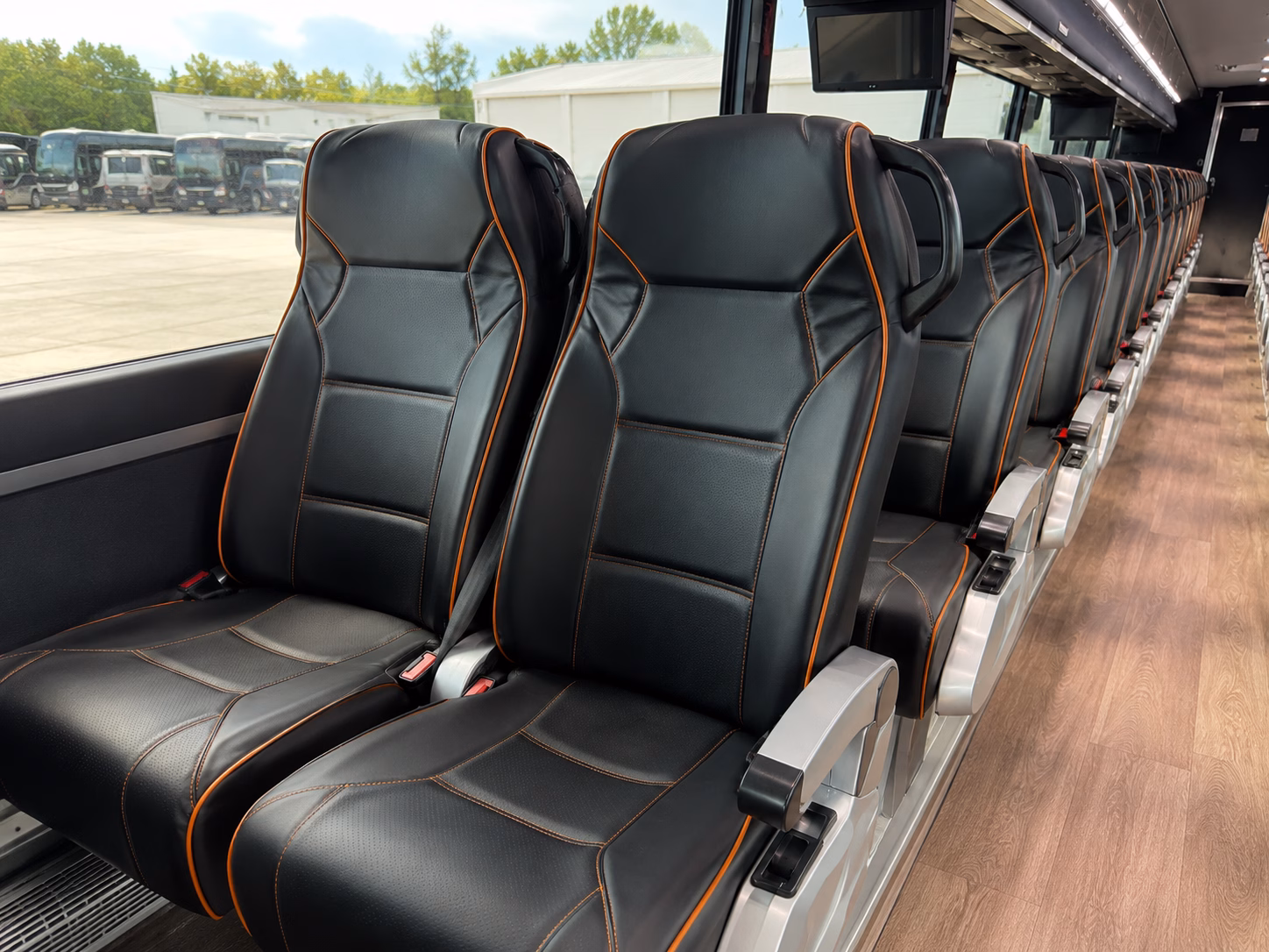 why bradenton emergency management coordinators rely on charter bus rentals